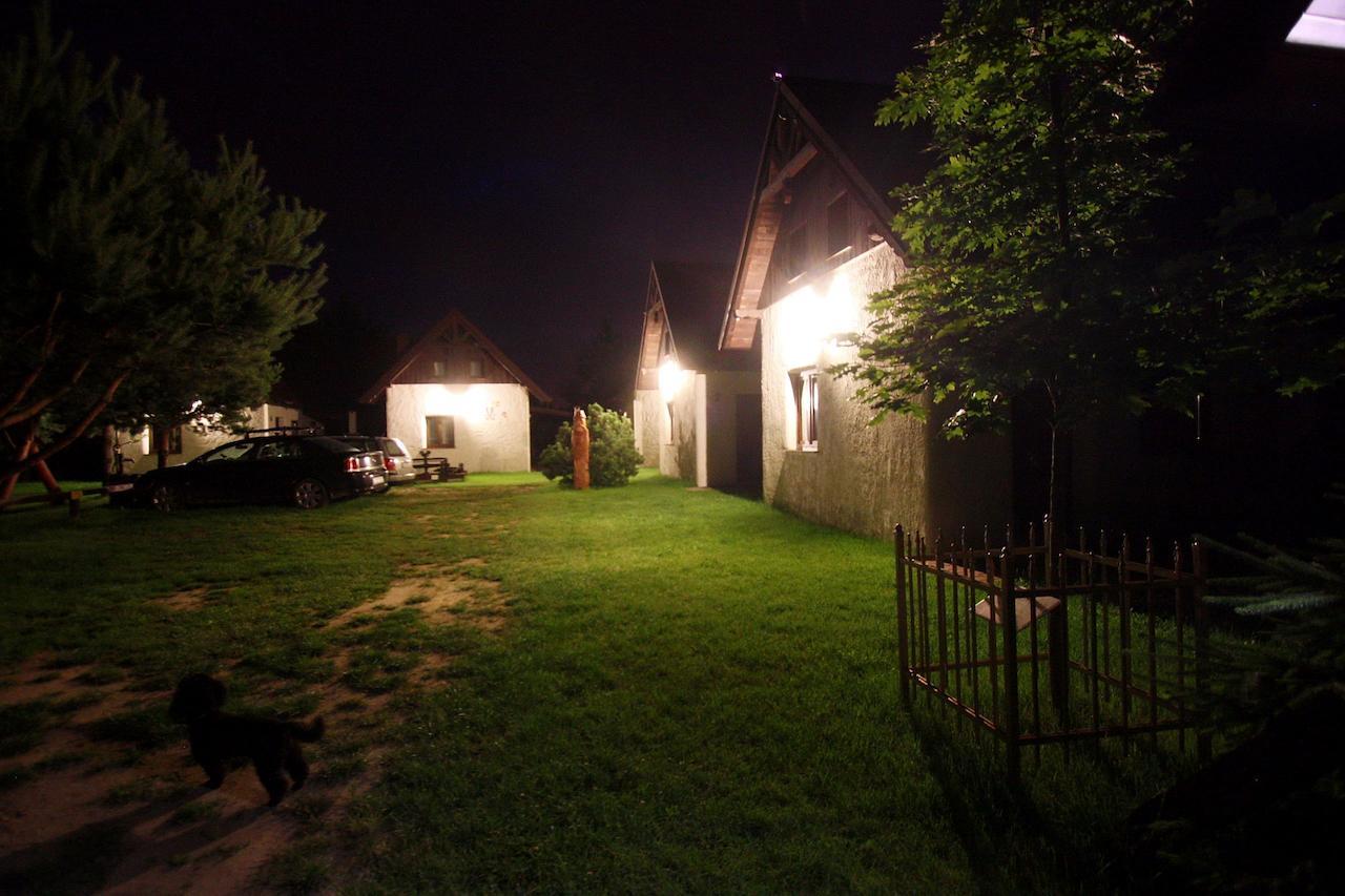 Osada Pod Czerwonym Debem - Czarny Mlyn Villa Jastrzebia Gora Exterior photo